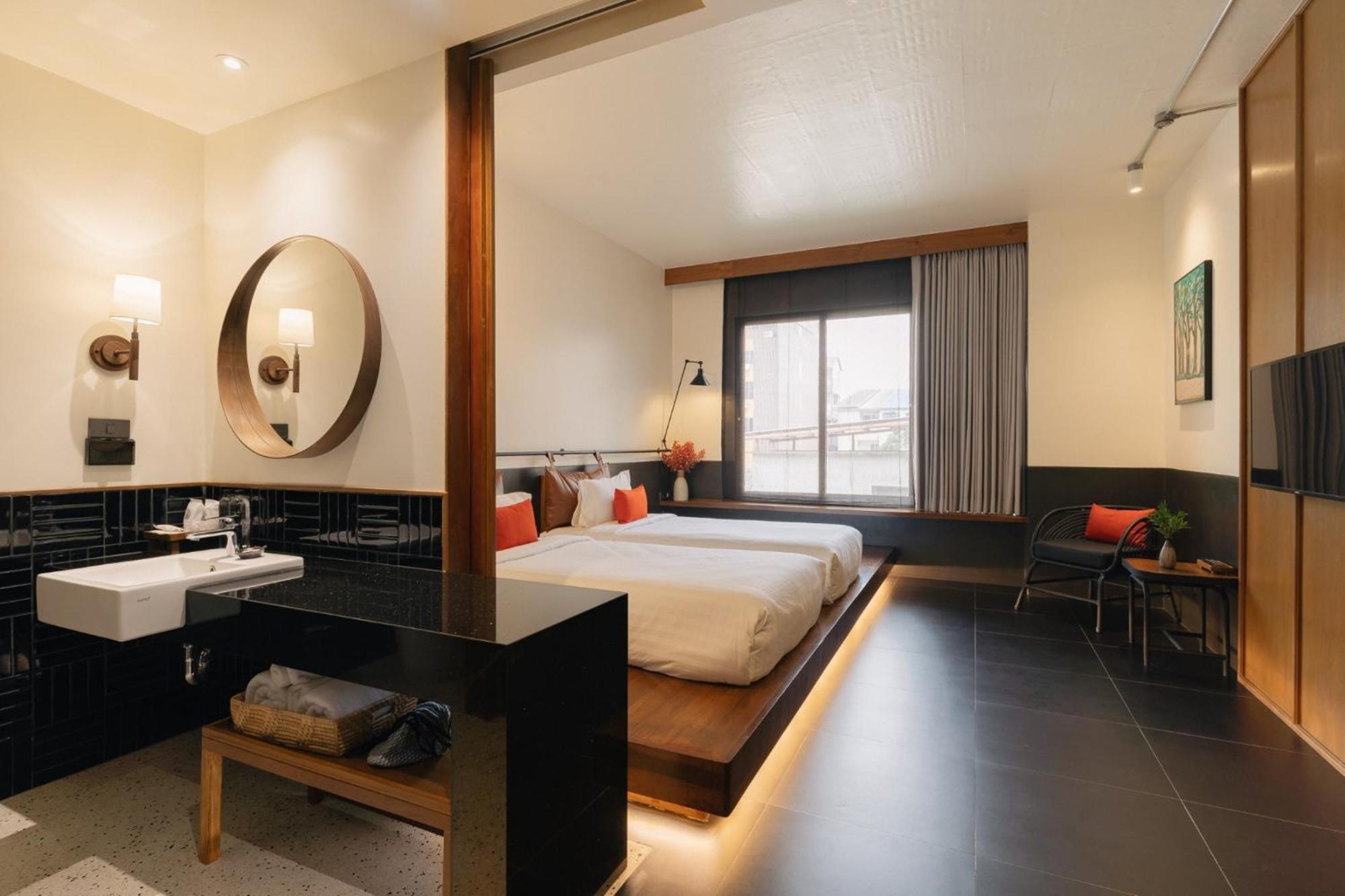 Hotel Loy Чиангмай Екстериор снимка
